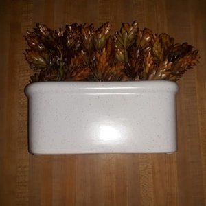 Threshold tabletop decorative pot